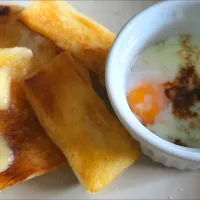 5 min ready breakfast : butter sugar toast with soft boiled eggs 😋🤤|🌷lynnlicious🌷さん