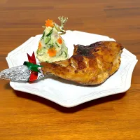 ポテサラのクリスマスツリーと照り焼きチキン|Tomokoさん