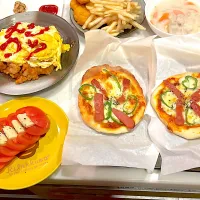 おっさんクリスマス🎄　ピッツァ🍕　オムライス　🍅　シチュー　ナゲット　🍟| ひげおやじさん