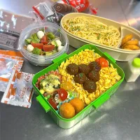 R6.12/25(水) ·͜·♡ボロネーゼパスタ&ミートボール弁当👨🏻‍🍳|hamakoさん