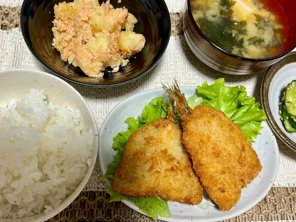 アジフライ定食🐟|fさん