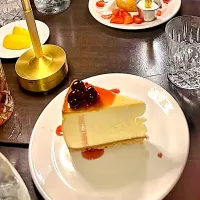 CHEESECAKE that is a one of a kind…Merry Christmas!|gonbenさん