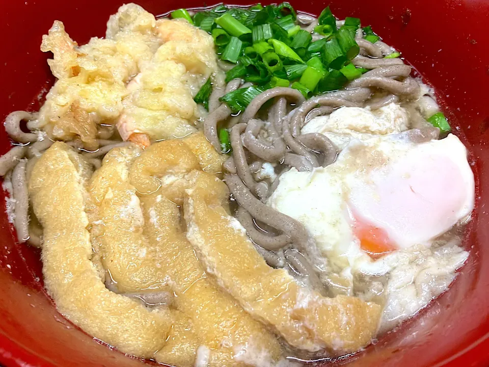 11度あるんだけど寒い🥶チャチャっと蕎麦作って朝昼ご飯今|🐈⸒⸒⸒⸒つるのダンス🐈🐾さん