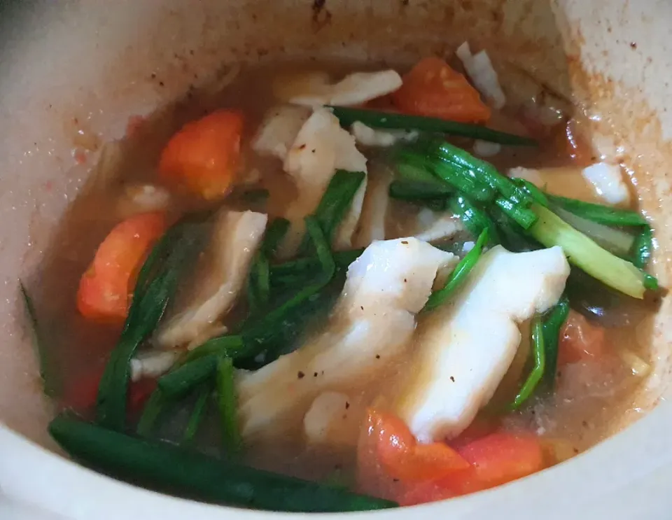 stir fry fish with ginger onion chilli tomatoes 🍅 😋|🌷lynnlicious🌷さん