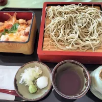 紫塚ゴルフクラブさんのランチ『めっちゃ美味しいお蕎麦😋』|アライさんさん