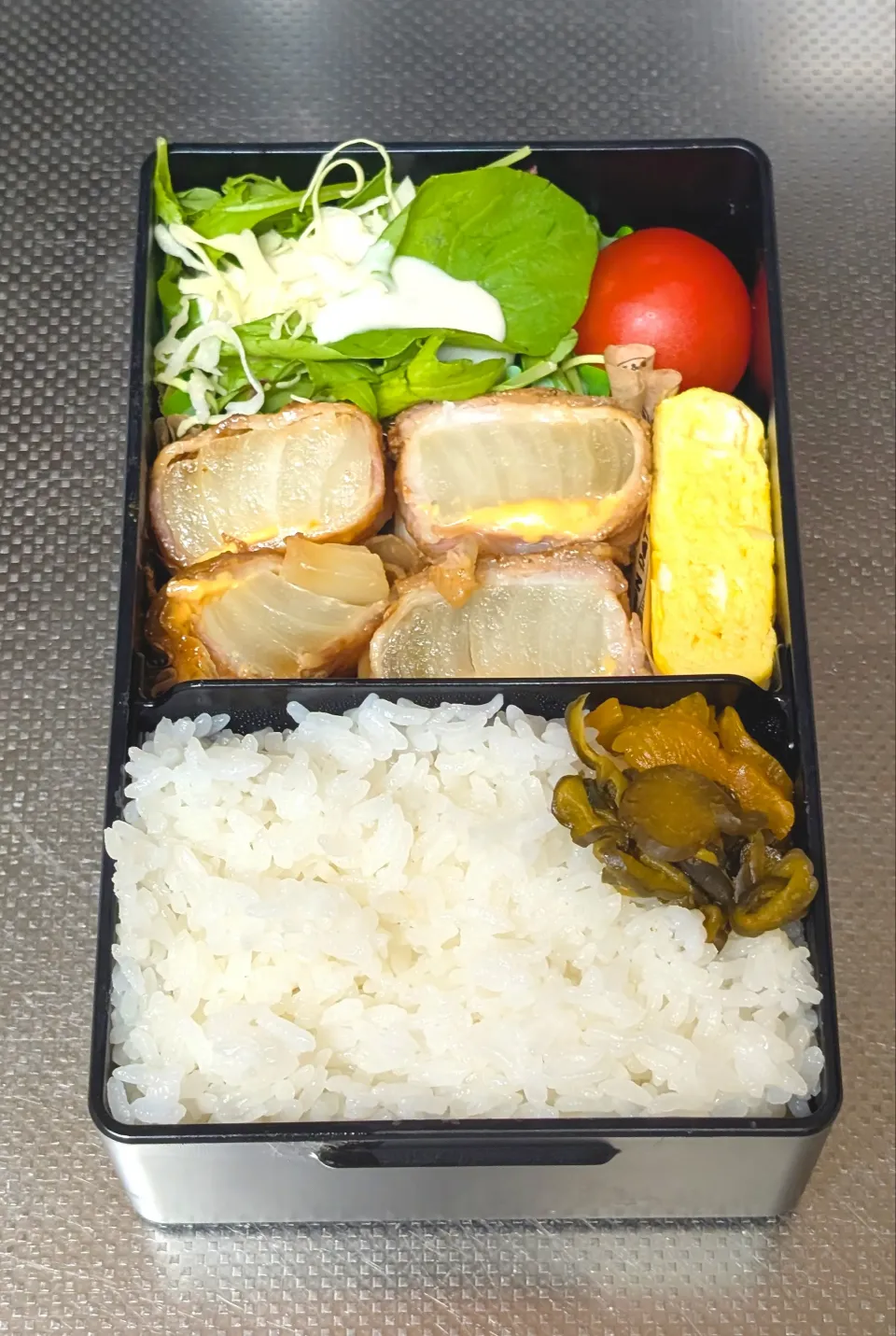 玉葱とチーズの豚バラ巻弁当|黒川克博さん