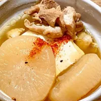 「大根と鶏肉の煮物」💦
出汁巻き玉子 &
厚揚げと小松菜の味噌汁を添えて朝ごはん(^^)・・| ばくあんしゃさん