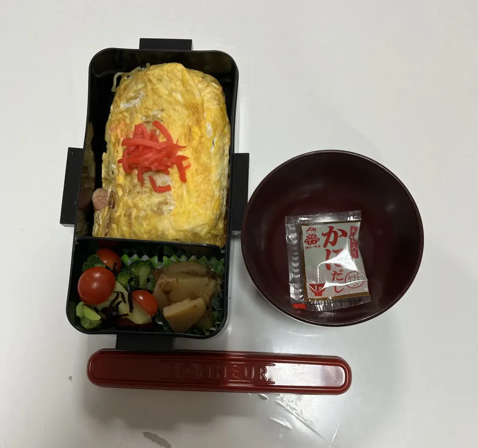 パパ弁☆オムそば☆ブロッコリーとプチトマトの塩昆布和え☆たけのこの土佐煮☆みそ汁|Saharaさん