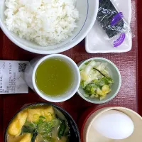 なか卯 こだわり卵朝食290円|すくらんぶるえっぐさん