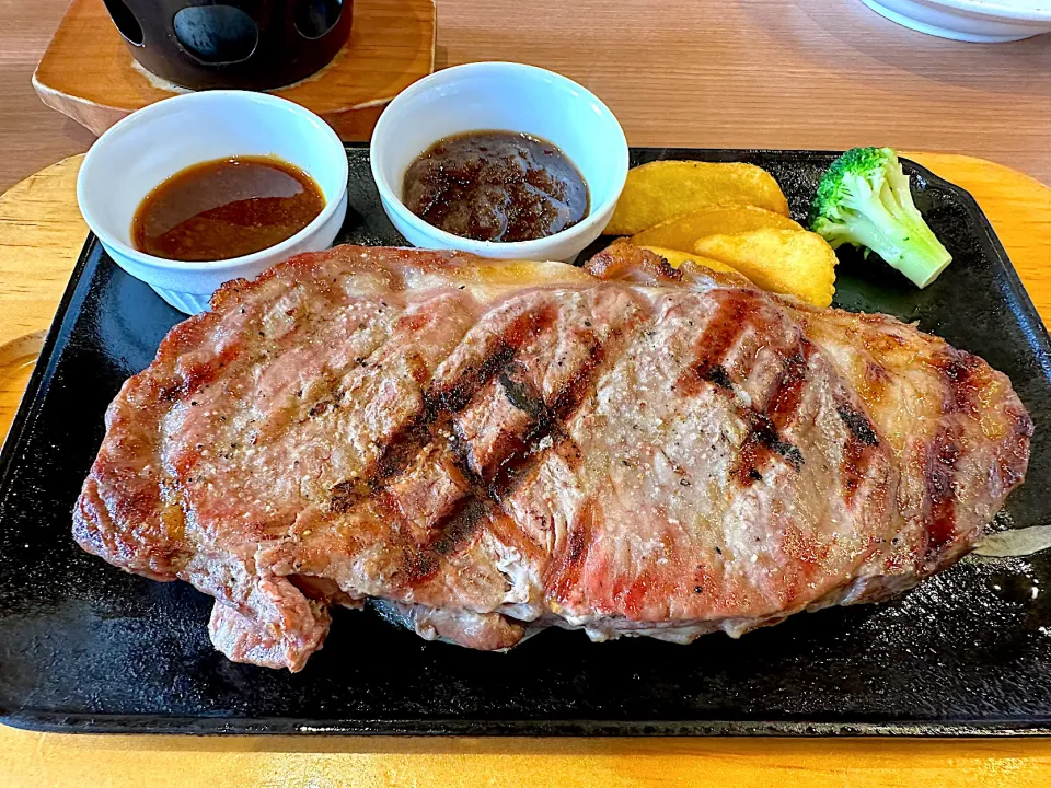 リブロースステーキ300g🥩|buhizouさん