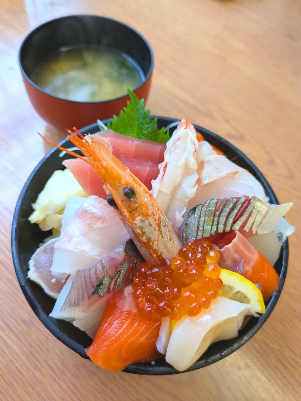 伊豆の地魚入り特上海鮮丼ぶり|じょうさん