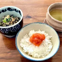 塩糀パウダーを使った卯の花　明太子ご飯