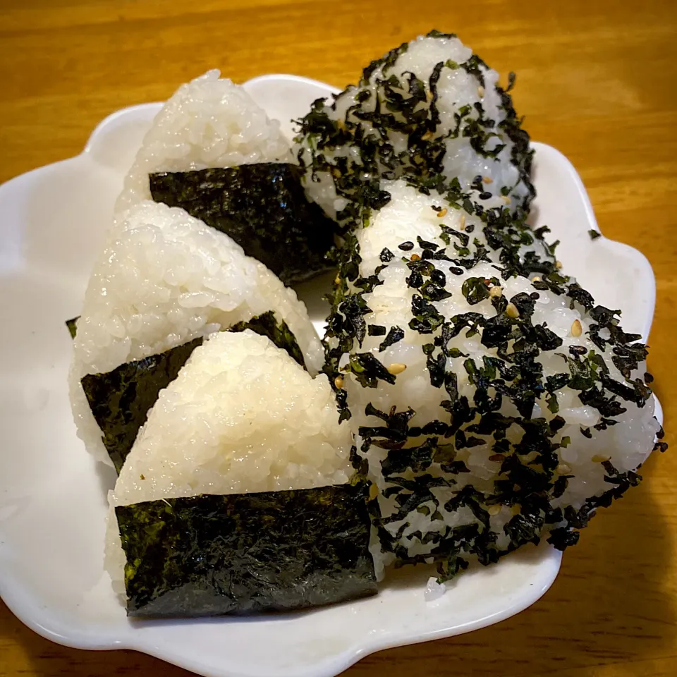 夫のおにぎり🍙弁当|もえさん