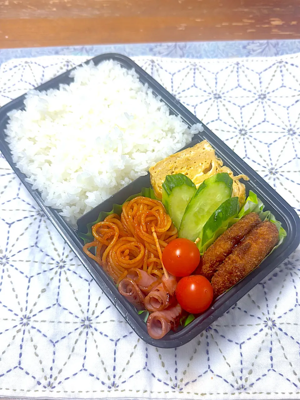 洋食定食弁当|アッキーさん