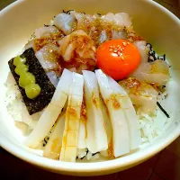 カワハギと紋甲烏賊の肝だれ丼|なか★やまさん