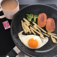 11:40 朝ごはん🍳☕️|へれ子さん