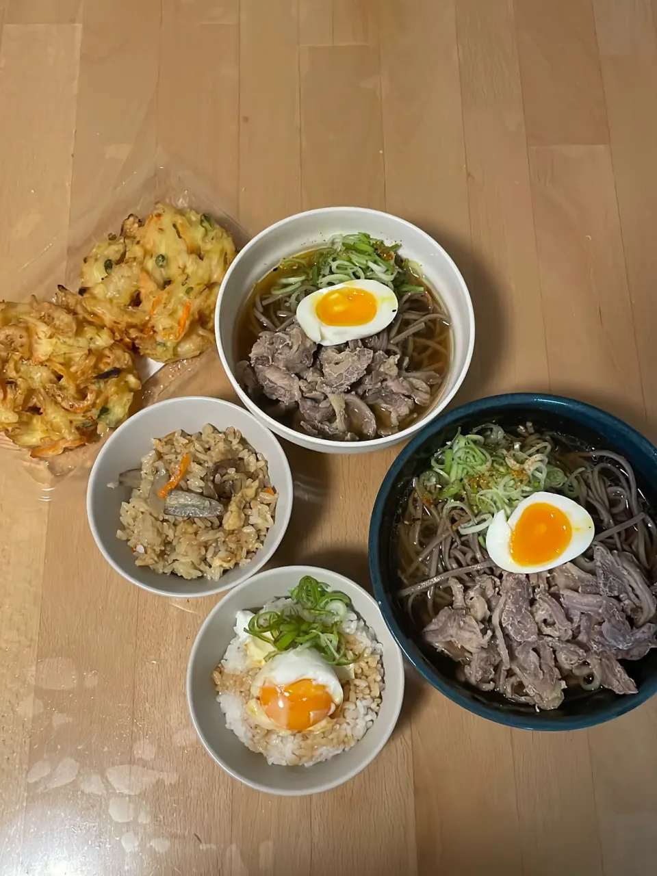 山形肉そば　炊き込みご飯　卵かけご飯　かき揚げ|そのみさん