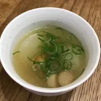 「大根のスープ」💦
ワカメごはん
ハムエッグと常備菜て朝ごはん|ばくあんしゃさん