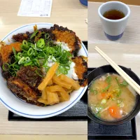 鯖とロースの味噌たまカツ丼|るみおんさん