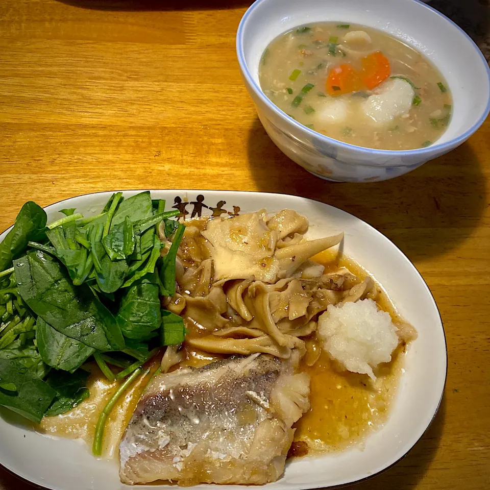 タラのほっこりみぞれ煮と、餅入り豚汁|もえさん