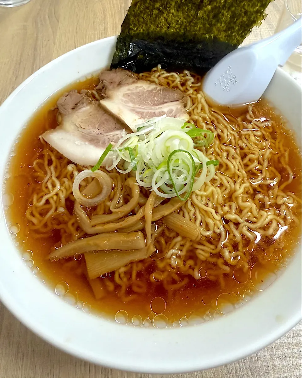 宝徳納め　あっさり醤油ラーメン🍜|タマチャンフーズさん