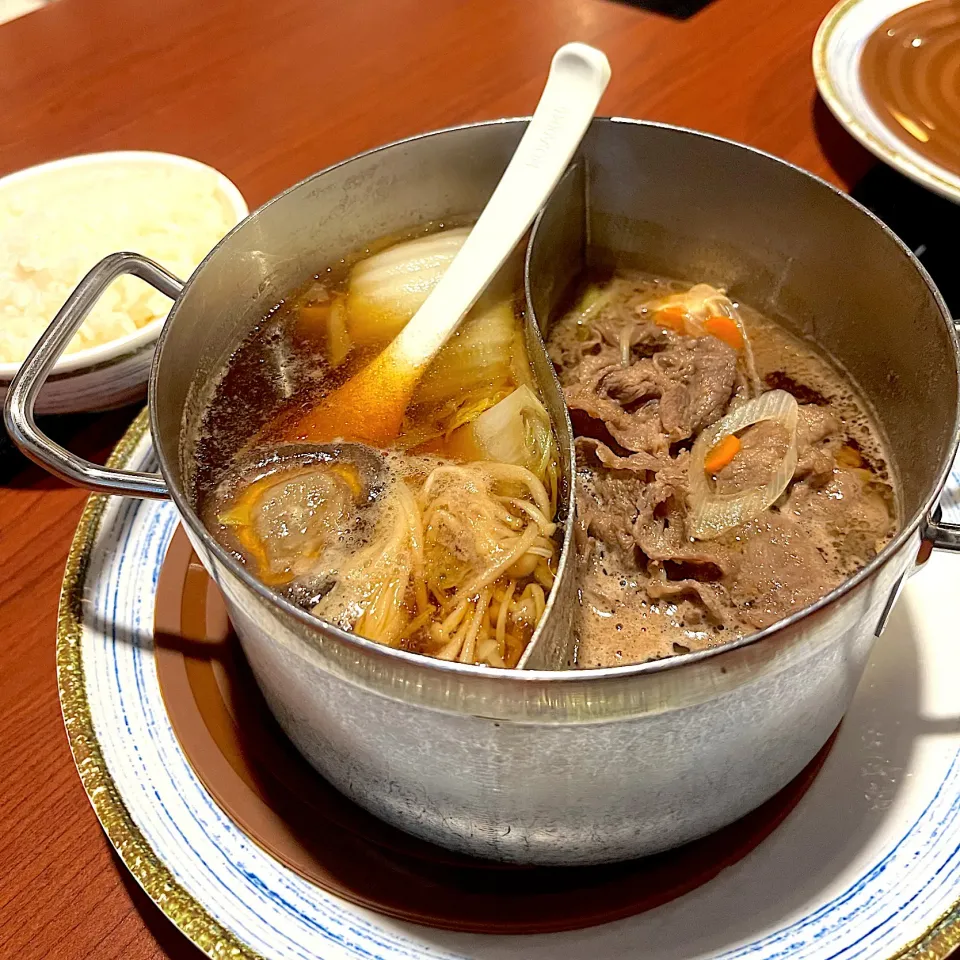 Beef sukiyaki hotpot with rice|skyblueさん