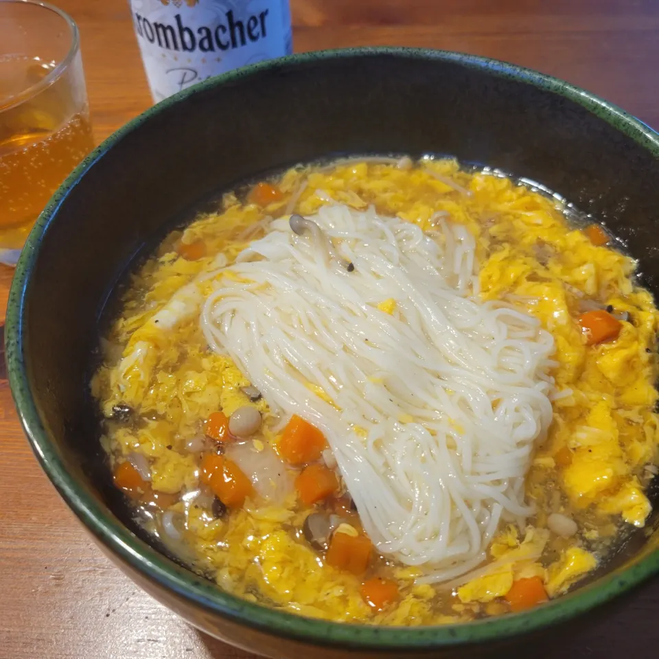 昨日のコンソメスープでかき玉にゅうめん|あんさん