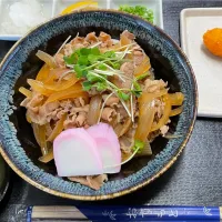 肉ぶっかけとうずら卵フライ　［手打ちうどん　つばめ］|かおるさん