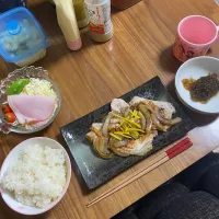 夜　豚肉の柚子炒め､もずく| みちくんさん