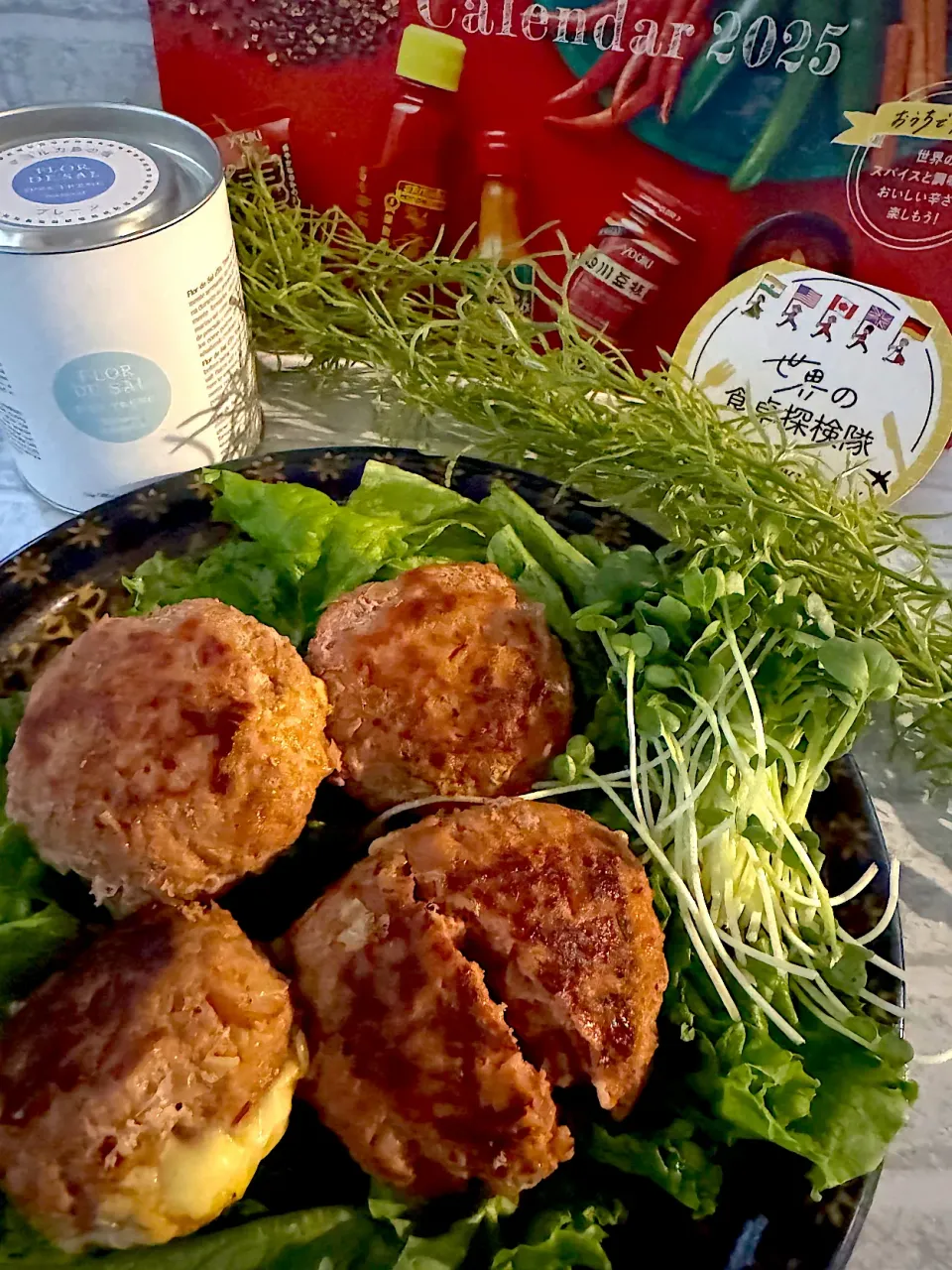 セルビア料理🇷🇸グルマンスカ チーズ入りハンバーグ🧀|🌺🌺Foodie🌺🌺さん