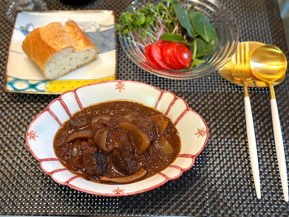 黒ミサには黒い食べ物を👻|にゃあ（芸名）さん