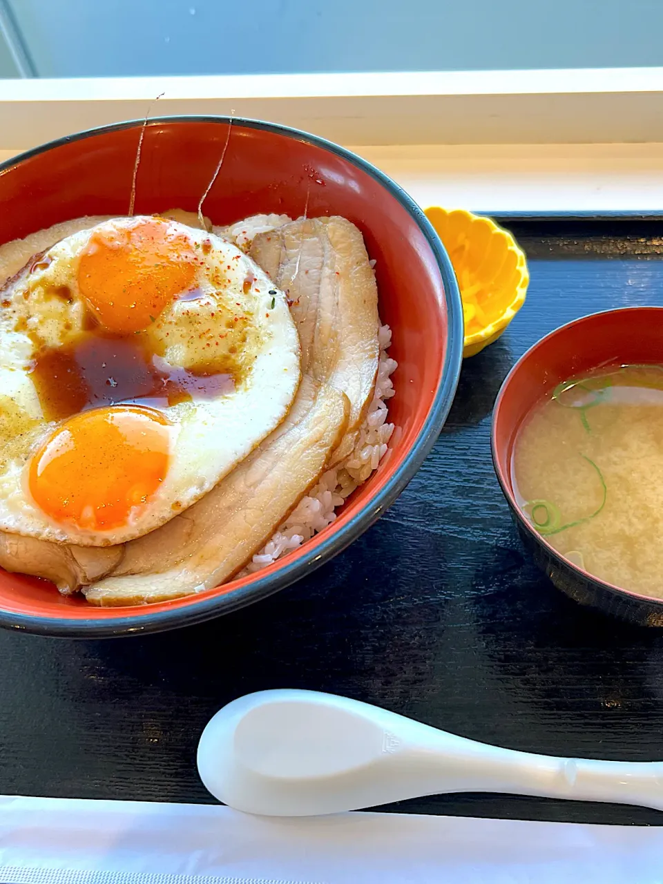 豚たまご飯|もーやんさん