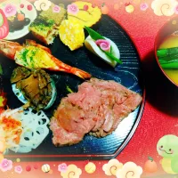 新年おめでとうございます♬ワンプレートお節と味噌仕立てのお雑煮|あんみっちゃんさん