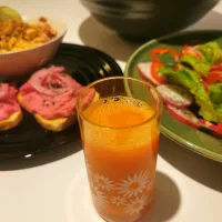 Freshly-Squeezed Carrot Juice|Liviaさん