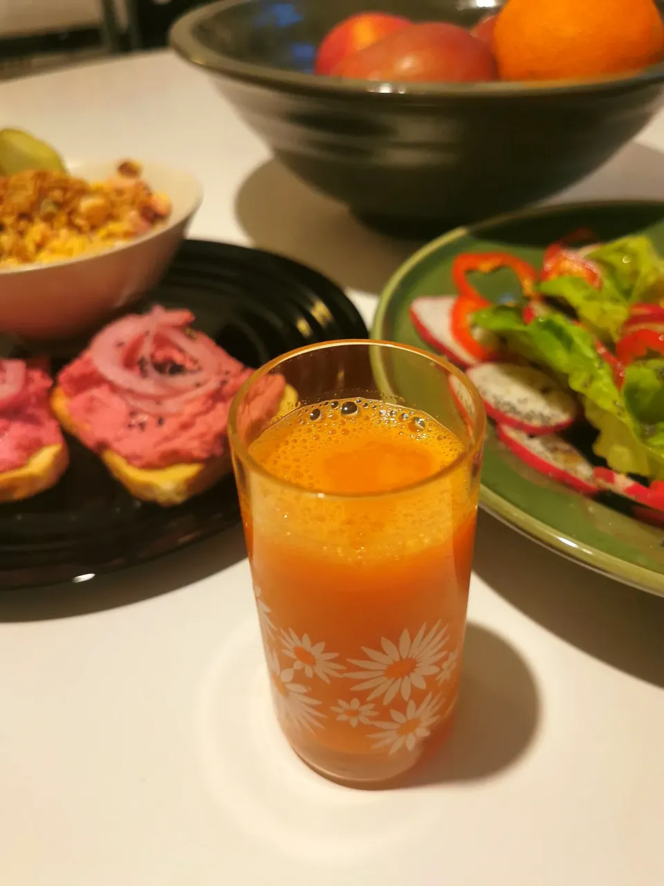 Freshly-Squeezed Carrot Juice|Liviaさん