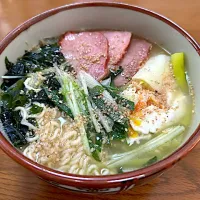 サッポロ一番塩ラーメン🍜❗️(๑･̑◡･̑๑)✨|サソリさん