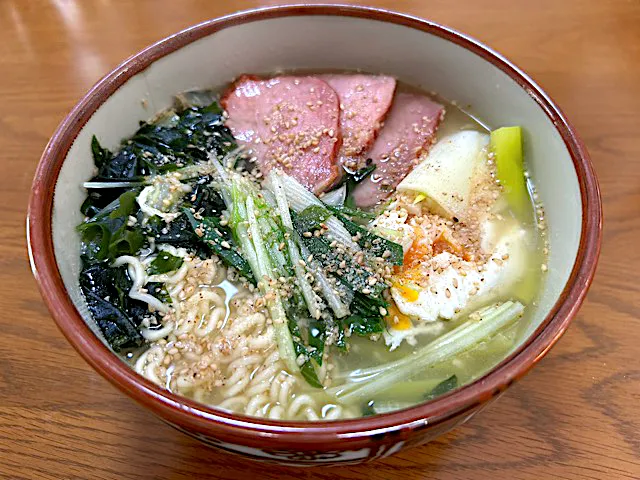 サッポロ一番塩ラーメン🍜❗️(๑･̑◡･̑๑)✨|サソリさん