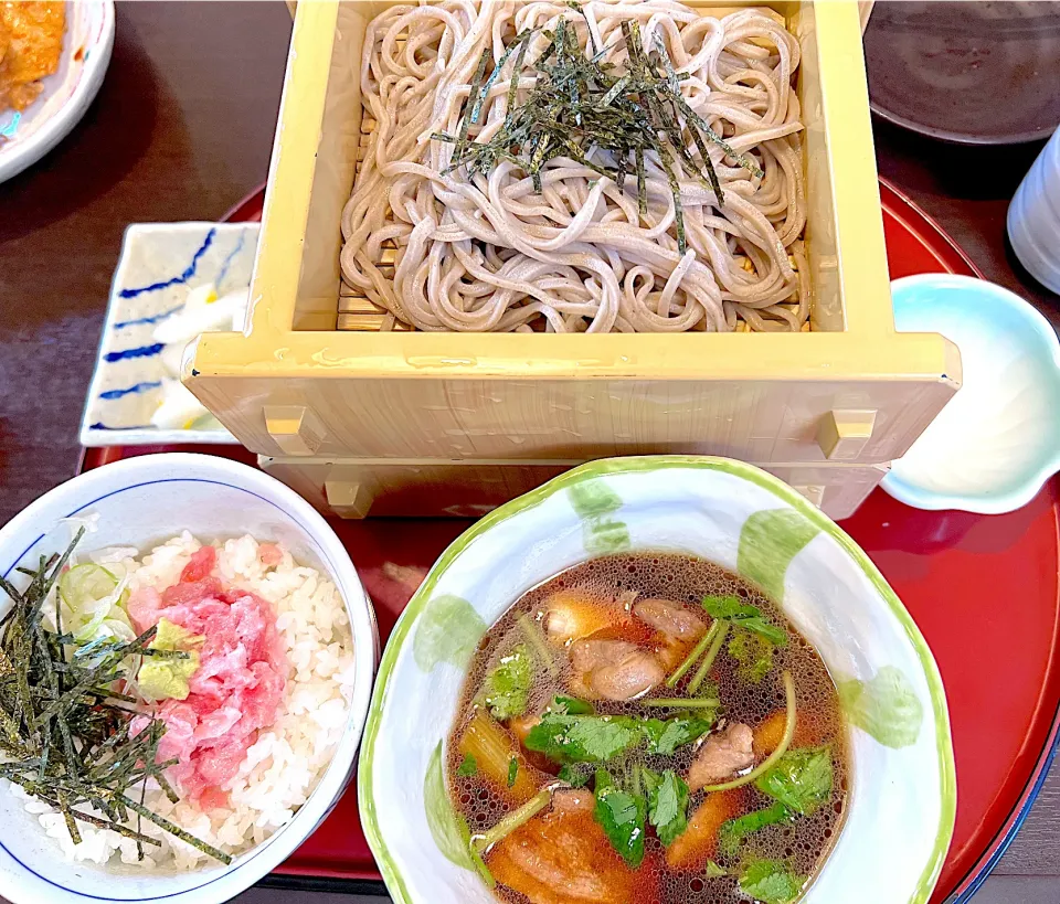 鴨汁ざるそば＆ネギトロミニ丼(年越えたそば)|shibazakiさん