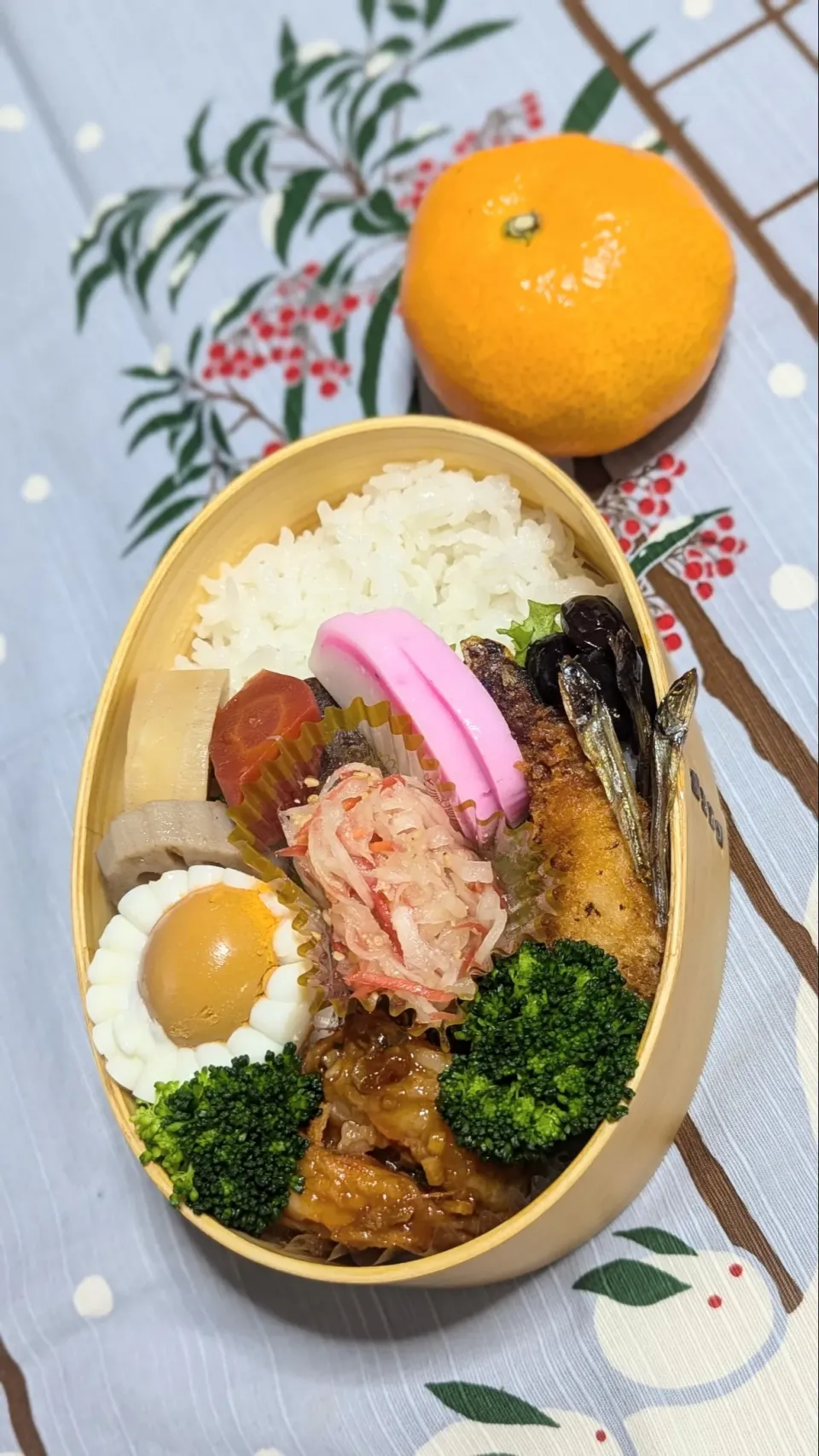 今年最初のお弁当〜おせち色々弁当|f.1125beさん