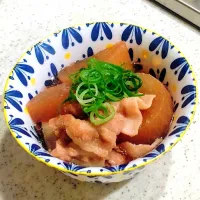 大根と豚バラの煮物♡|GGGさん