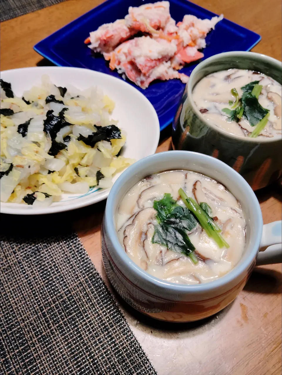 干し椎茸茶碗蒸し、白菜と海苔のお浸し、鮭の飯ずし|こぼさん