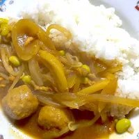 ミートボールカレー🍛|4jinoanataさん