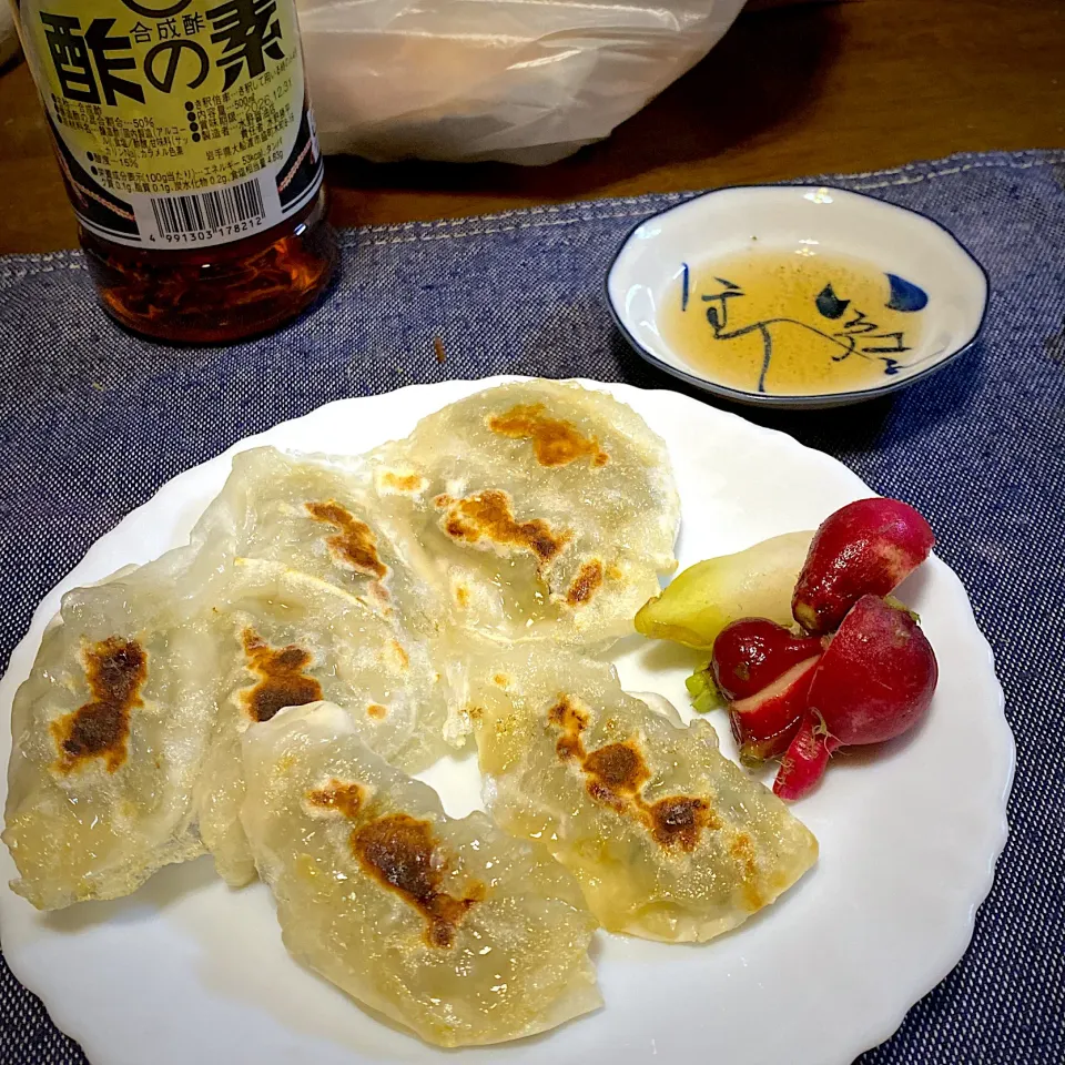 むつみ豚の餃子とラディッシュの漬物|もえさん