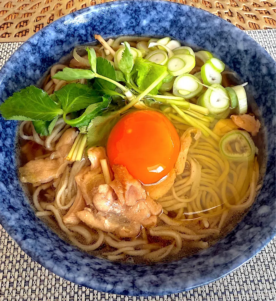 手打ち蕎麦で月見かしわ蕎麦😊|タマチャンフーズさん