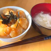 漬けホタテ丼、卵白スープ| さきさん