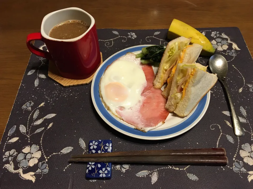 トーストサンドイッチ、ハムエッグ、野沢菜漬け、ホットコーヒー(朝ご飯)|enarinさん