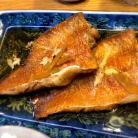 普通〜の赤魚の煮付け|じゅんさんさん