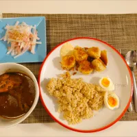 今日の夕食　レトルトのチキンスープカレー、ホタテフライ、大根サラダ|pinknari🐰🌈さん