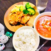 押し麦ごはん、トマトと豆のスープ、ハニーマスタードチキン、オーブンポテト、茹でブロッコリー|サトリさん