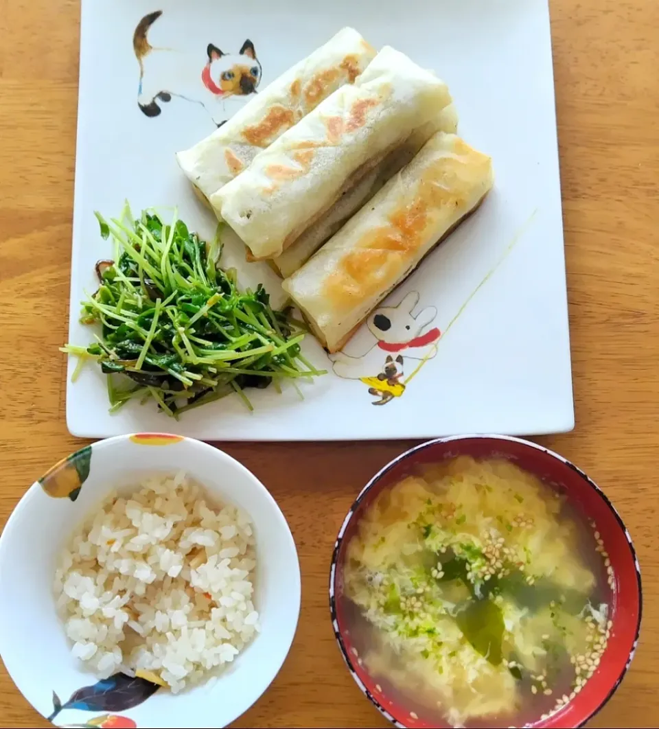 2024 0619　春巻き　豆苗と塩昆布のナムル　わかめ卵スープ|いもこ。さん